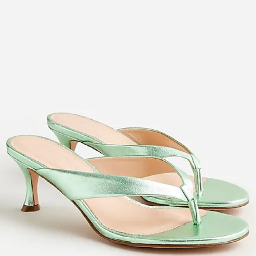Violetta made-in-Italy kitten-heels thong sandals in metallic leather